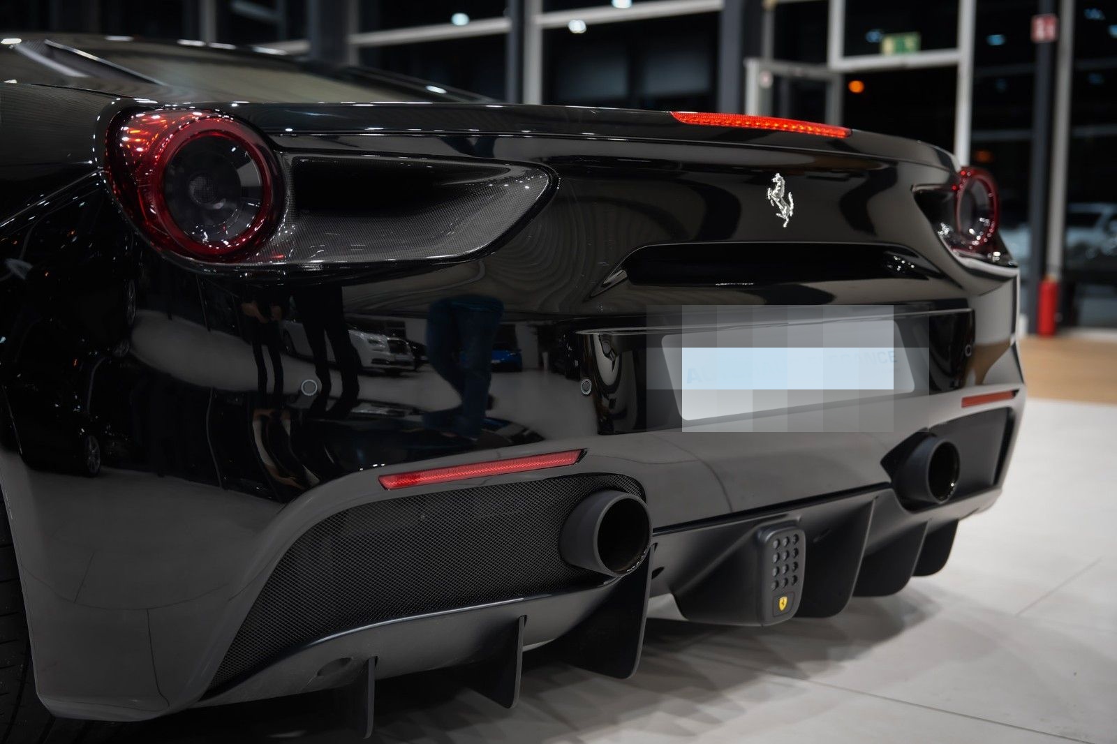 Ferrari 488 GTB*CARBON-LED*RACING-SEATS*JBL*20"LM*1.HAND foto 11