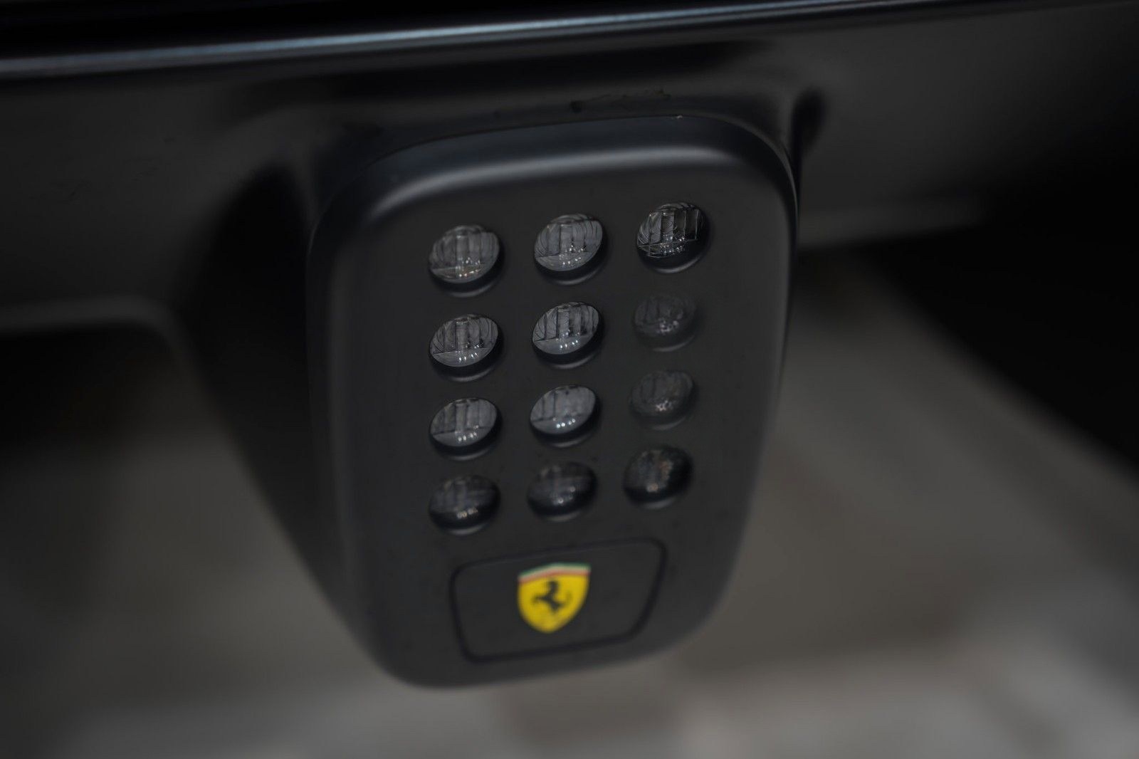 Ferrari 488 GTB*CARBON-LED*RACING-SEATS*JBL*20"LM*1.HAND foto 15