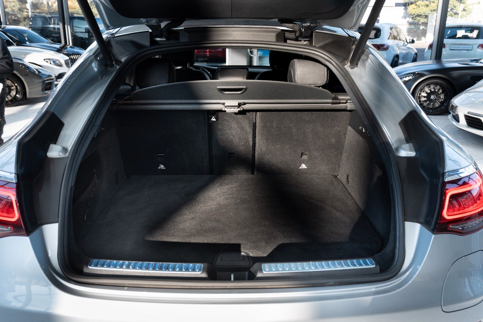 Mercedes-Benz GLC 300 de Coupe 4M *AMG-LINE*NIGHT*SCHIEBEDACH* foto 17