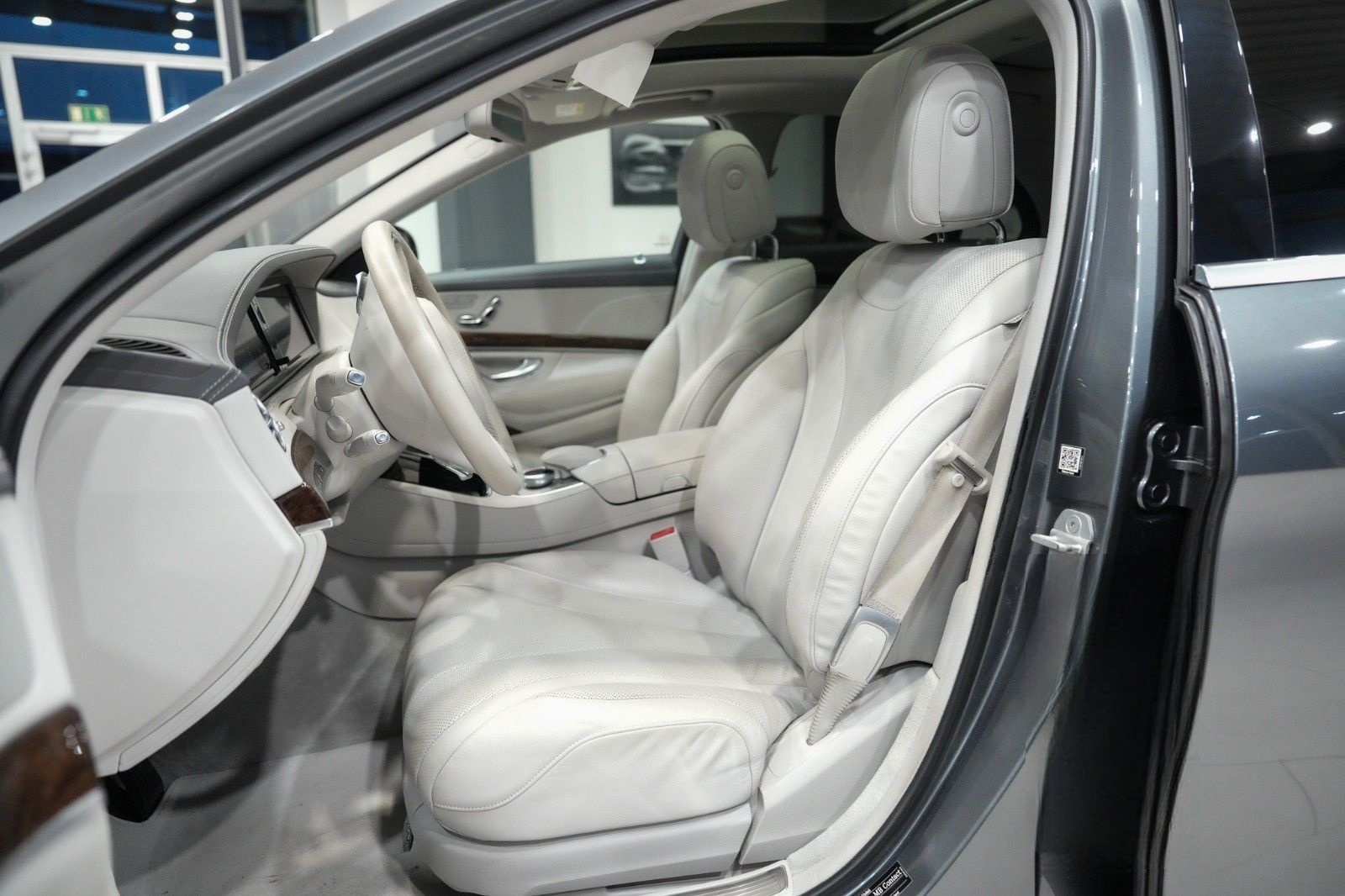 Mercedes-Benz S 400 4Matic*LED*PANO*H-UP*COMAND*LEDER*AIRMATIC foto 12