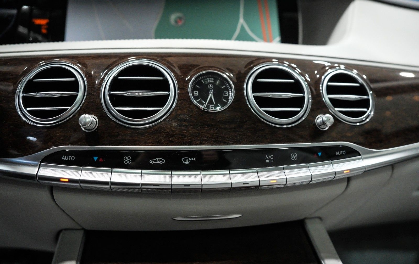 Mercedes-Benz S 400 4Matic*LED*PANO*H-UP*COMAND*LEDER*AIRMATIC foto 20