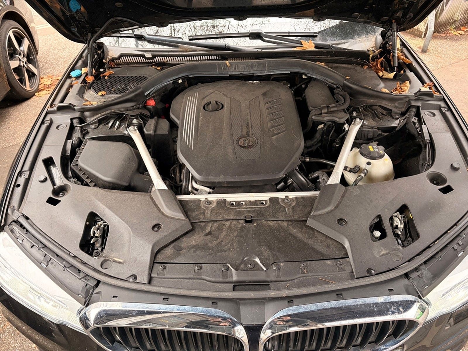 BMW 530d xDrive Touring Vollausst. Pano HUD StandHZ foto 14