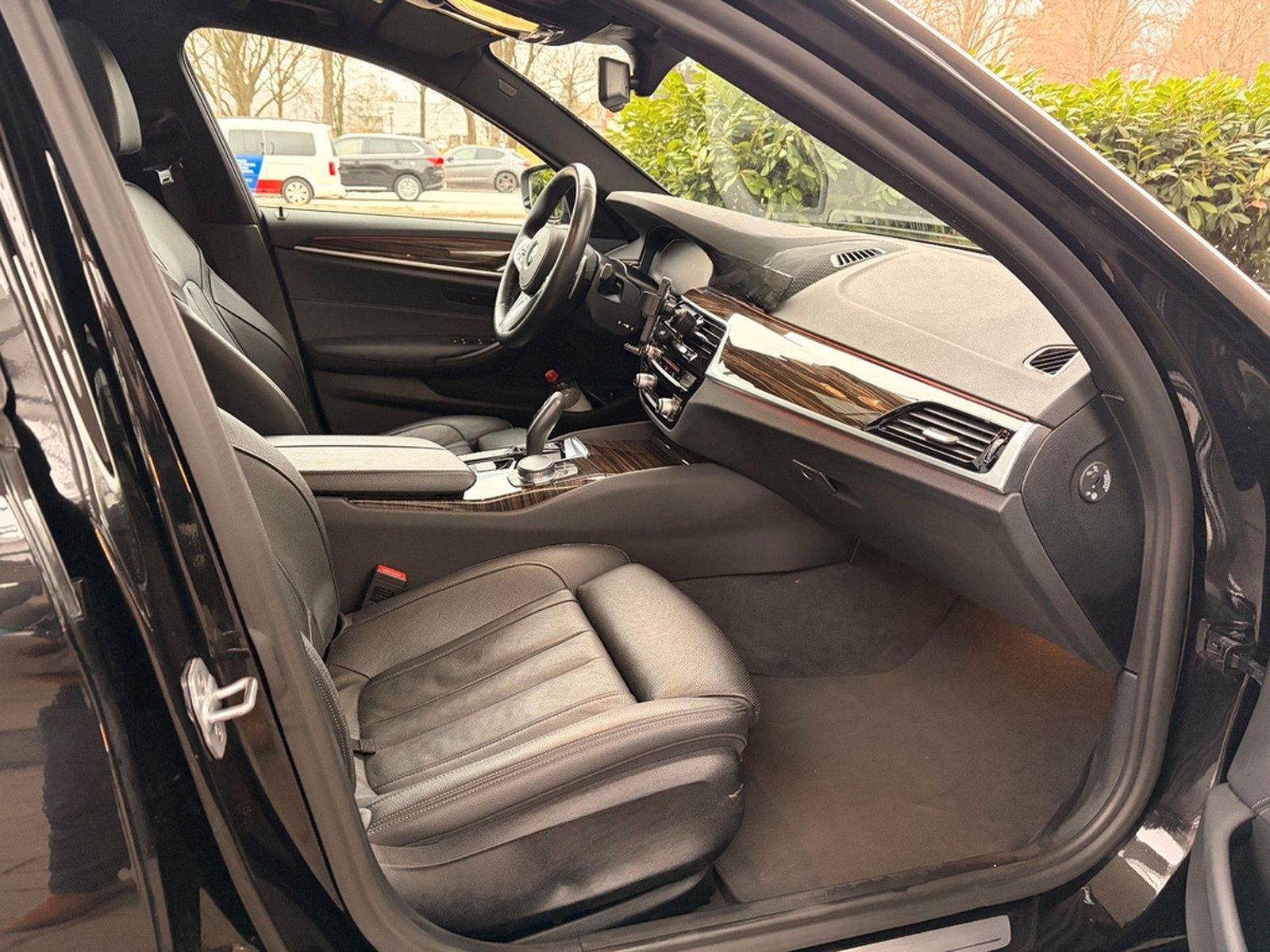 BMW 530d xDrive Touring Vollausst. Pano HUD StandHZ foto 6