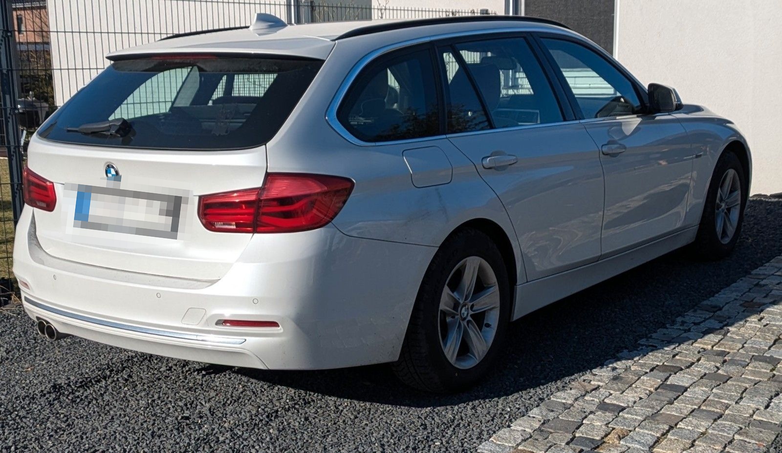 BMW 320d xDrive Touring Luxury Line Autom. Luxur... foto 4