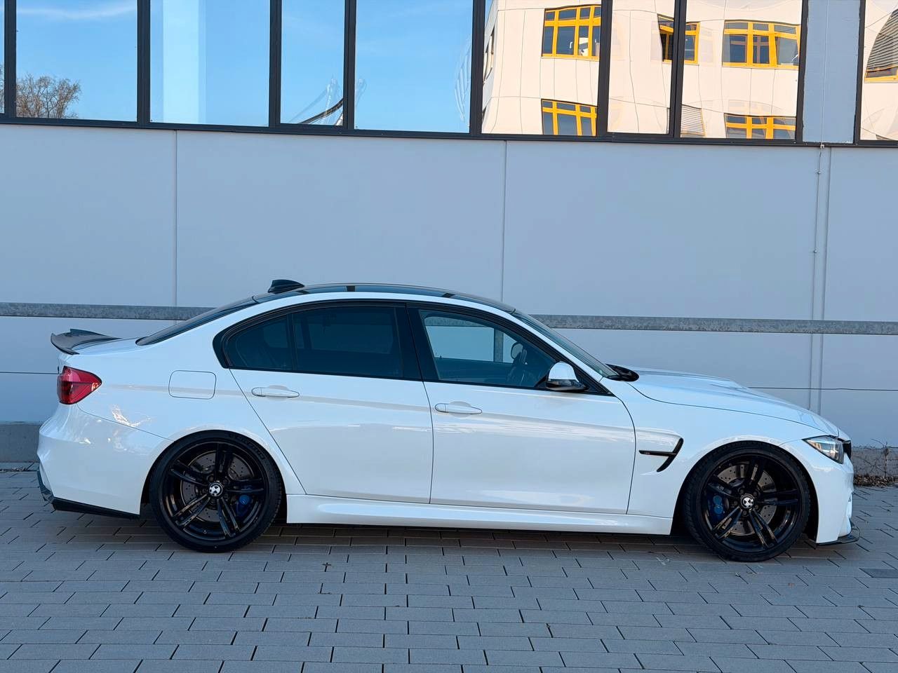 BMW M3 Competition Carbon foto 7