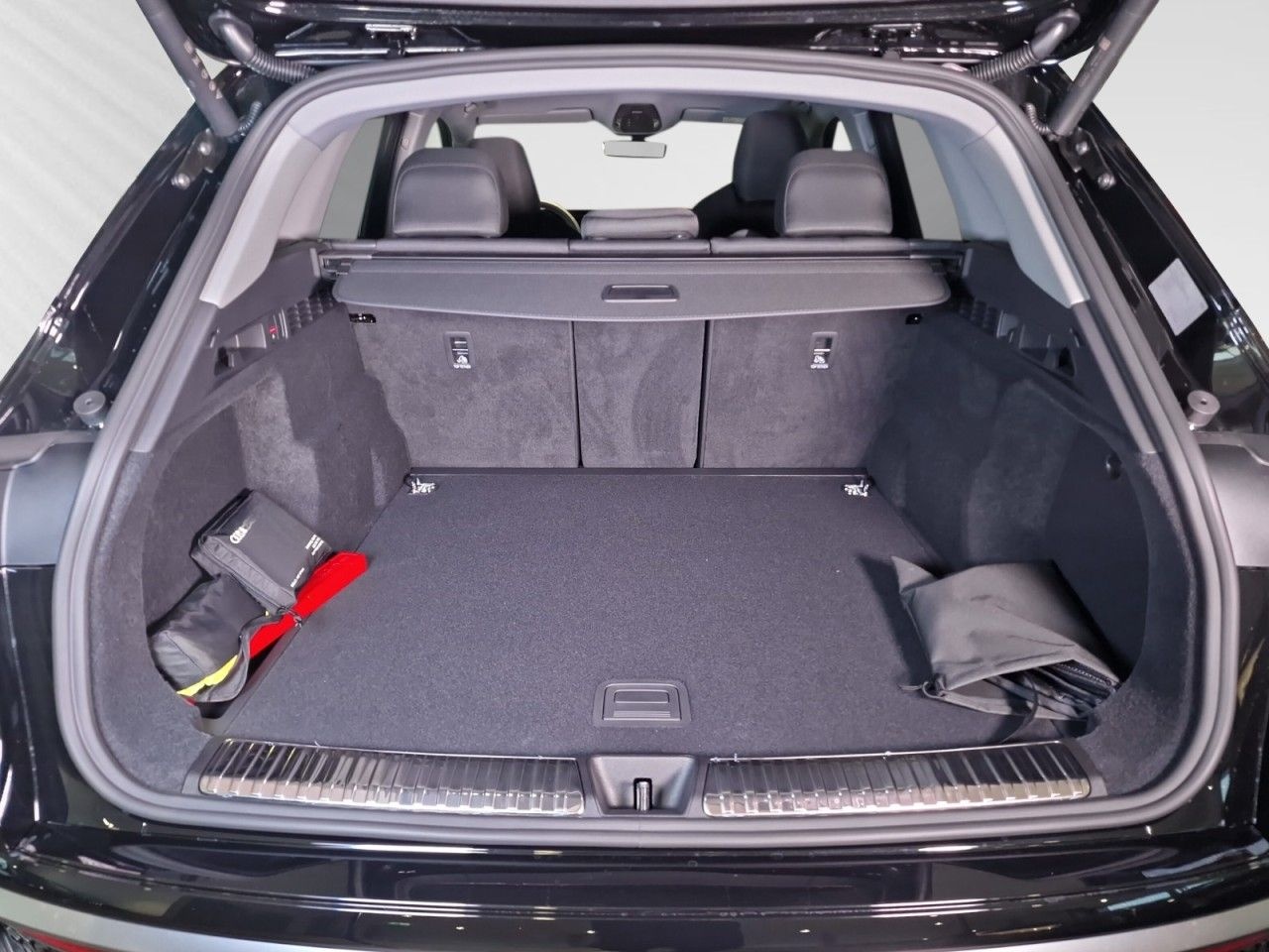 Audi Q5 TDI quattro S-tronic S-line AHK ACC LED+ foto 10