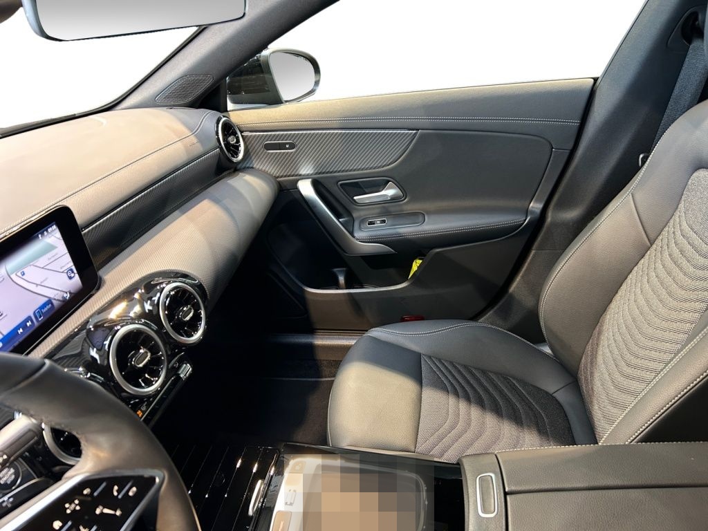 Mercedes-Benz CLA 180 Coupe Progressive MBUX+Progressive+MBeam foto 5
