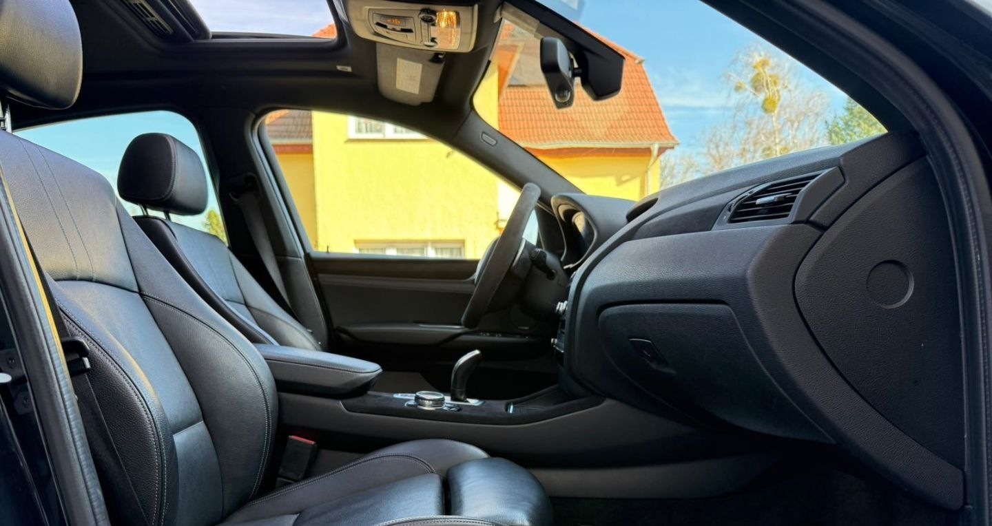 BMW X4 xDrive 35 i LEDER HEADUP NAVI GLASSD HARMANKA foto 13