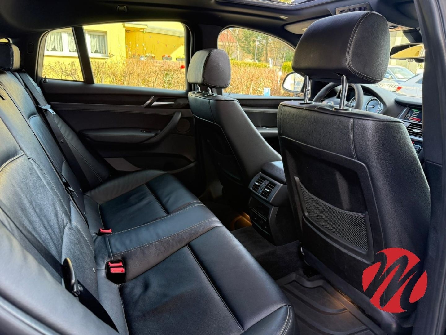 BMW X4 xDrive 35 i LEDER HEADUP NAVI GLASSD HARMANKA foto 15