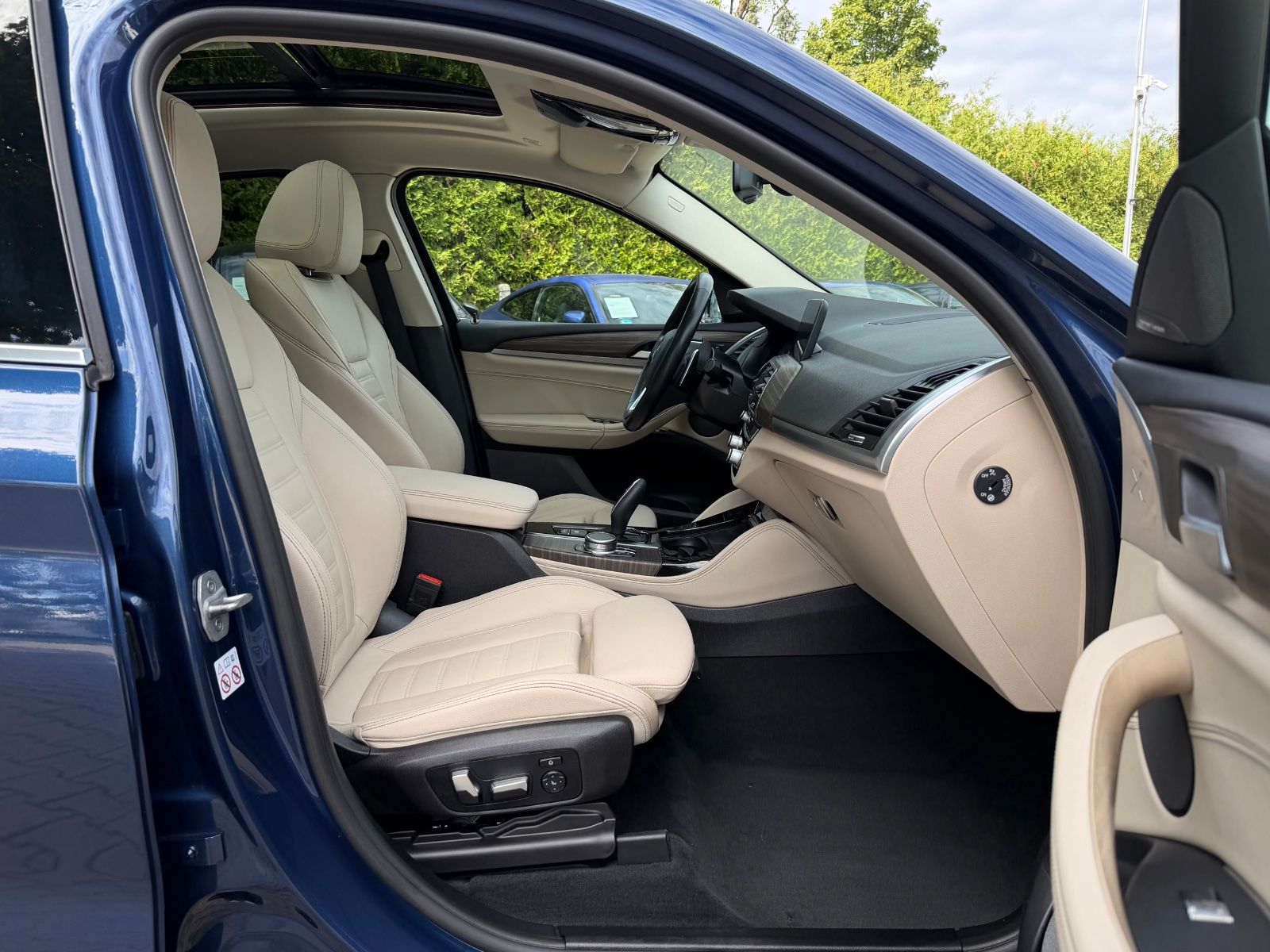 BMW X4 xDrive30d xLine Navi Leder Panor. HUD H/K ACC foto 8