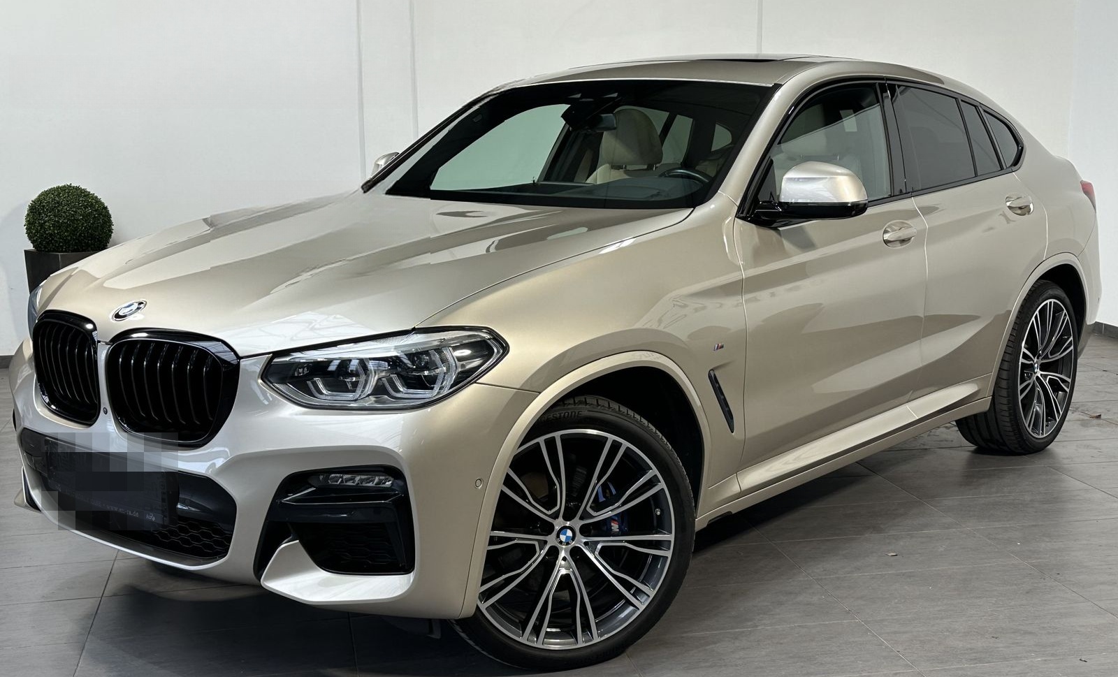 BMW X4 M40d NAV+LED+HEAD-UP+PANO+360°+H&K+STANDHEIZU foto 2