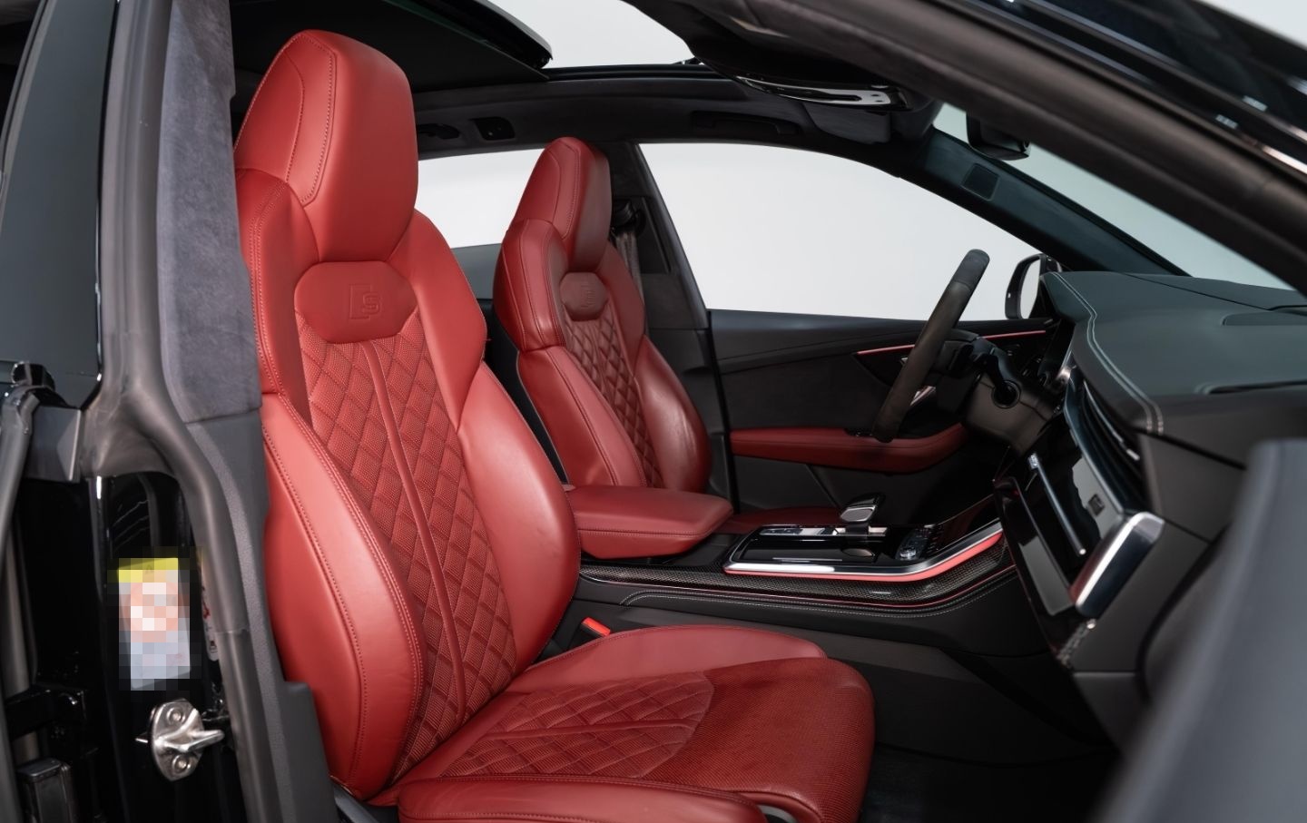 Audi SQ8 QU COMPETITION PLUS IN&OUT CARBON MATRIX HEA foto 11