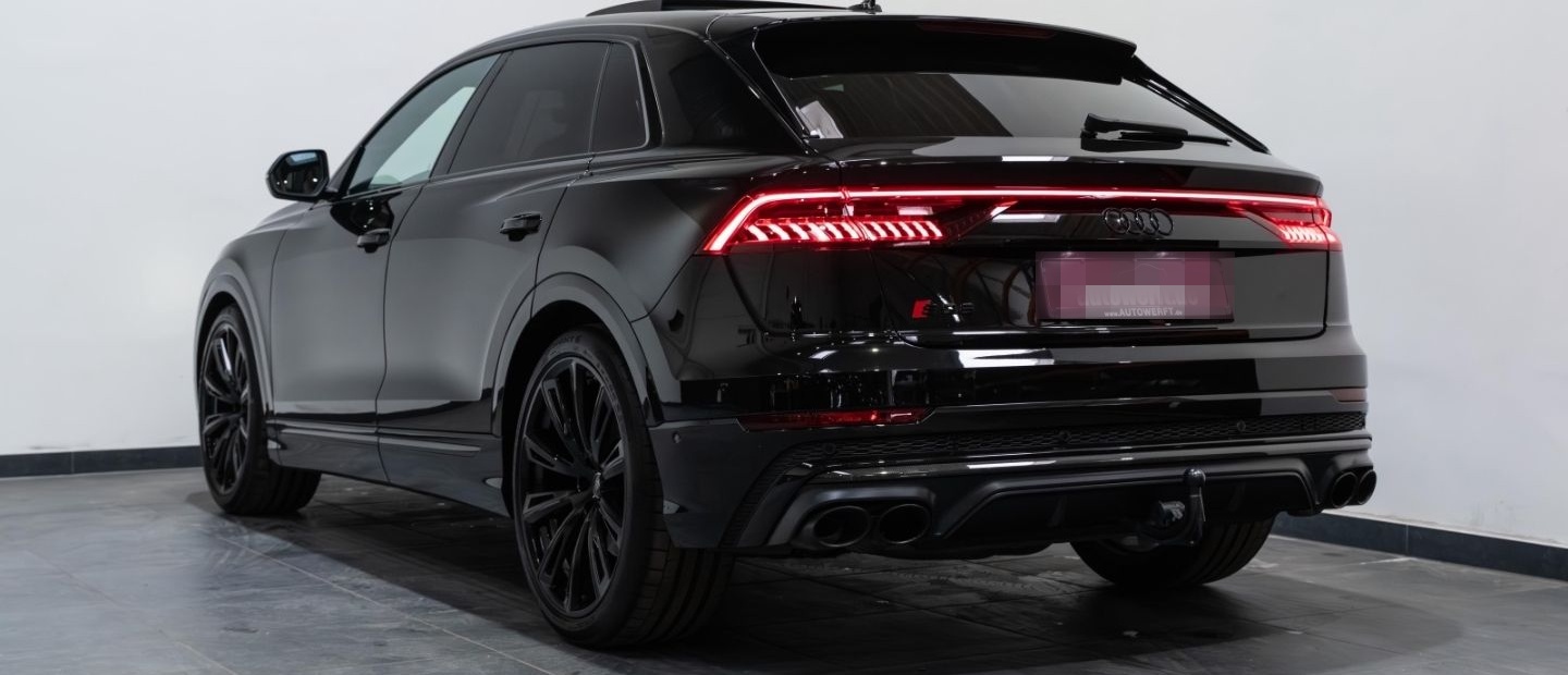 Audi SQ8 QU COMPETITION PLUS IN&OUT CARBON MATRIX HEA foto 3
