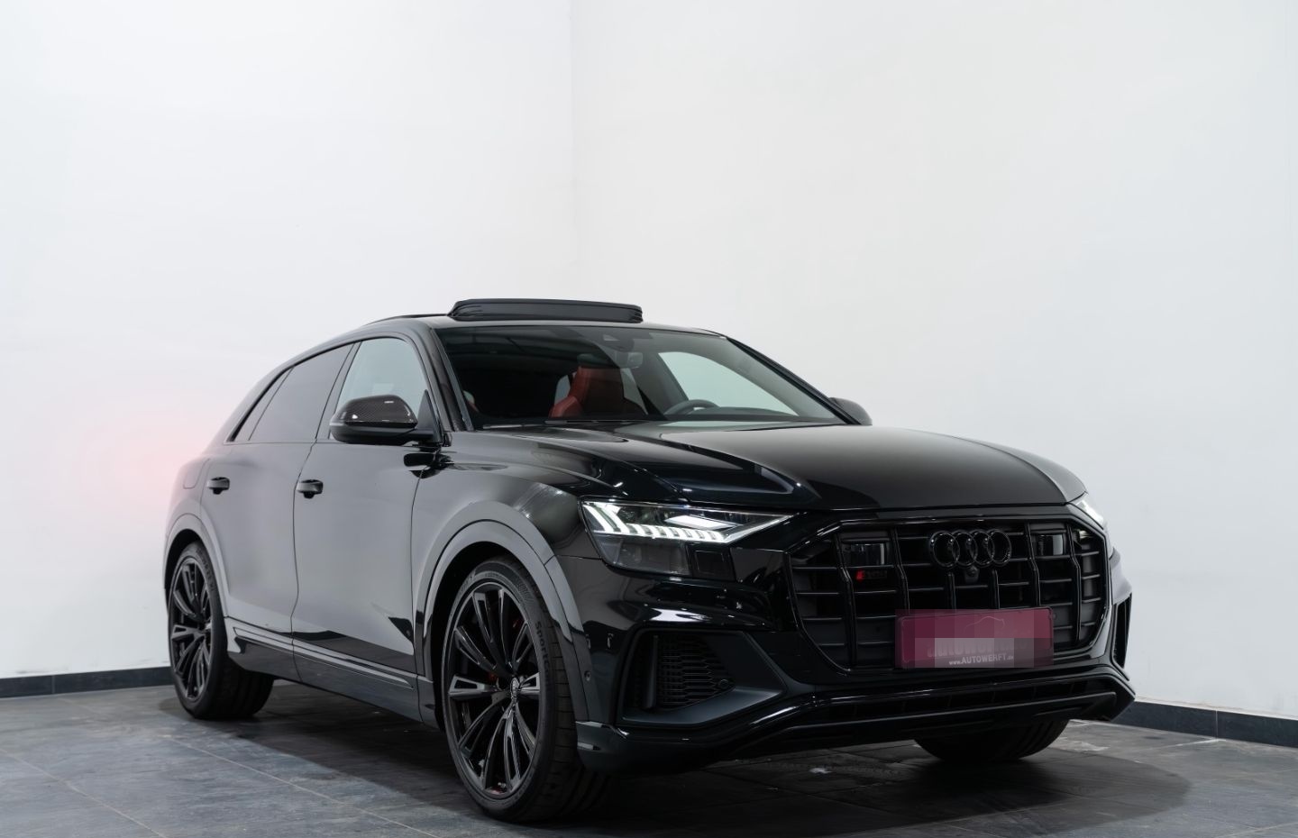 Audi SQ8 QU COMPETITION PLUS IN&OUT CARBON MATRIX HEA foto 6