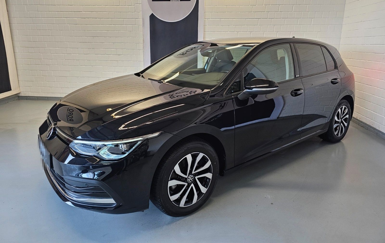 Volkswagen Golf VIII Lim. 2.0 TDI Active + ACC/RFK/VC/VZE foto 2