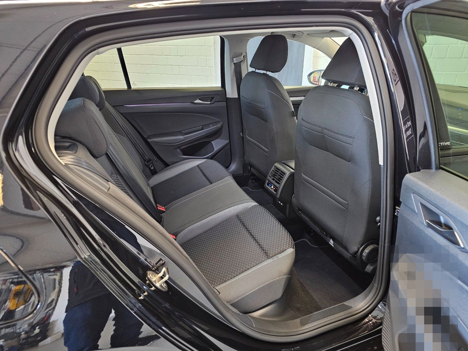 Volkswagen Golf VIII Lim. 2.0 TDI Active + ACC/RFK/VC/VZE foto 12