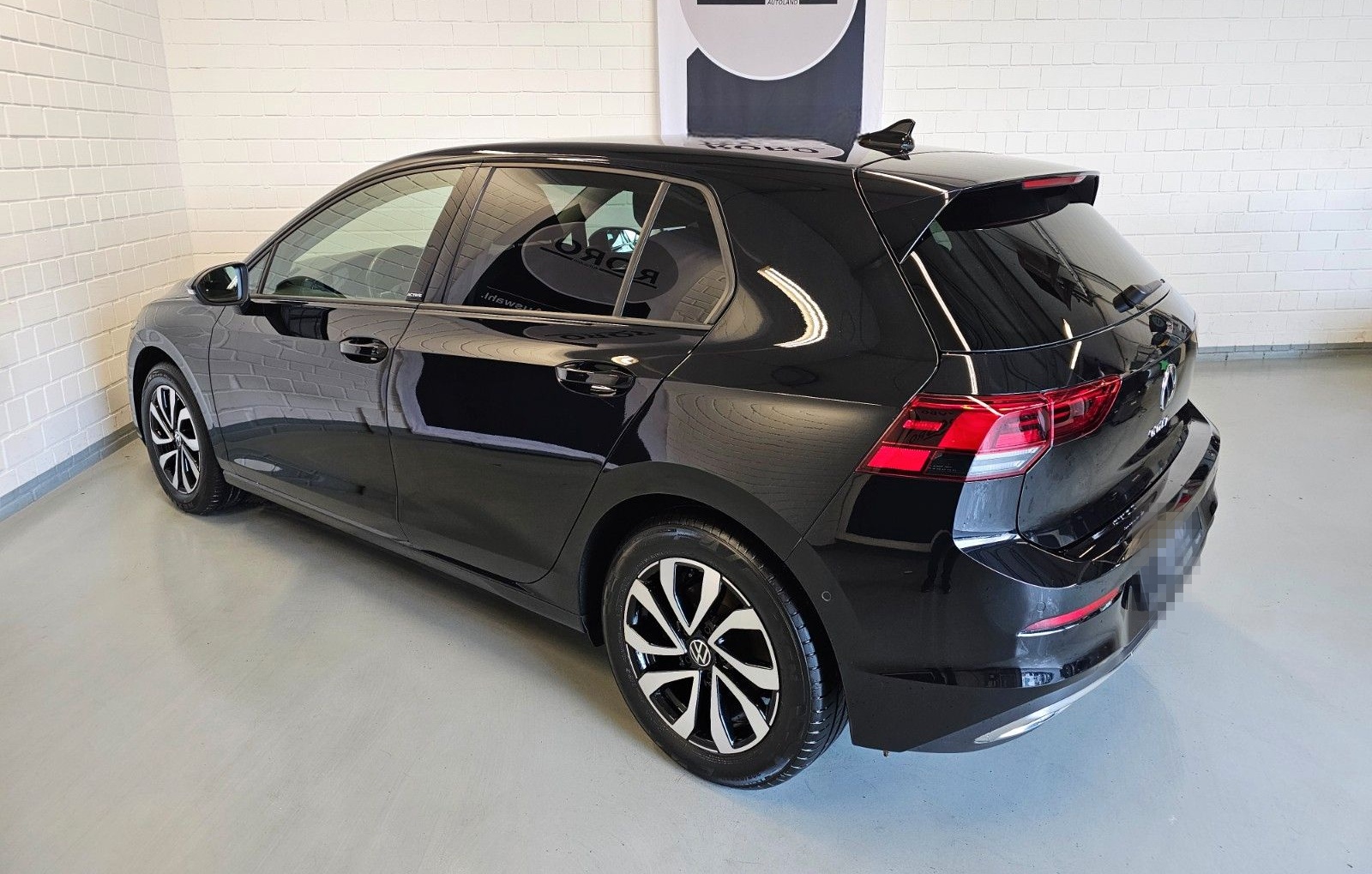 Volkswagen Golf VIII Lim. 2.0 TDI Active + ACC/RFK/VC/VZE foto 6