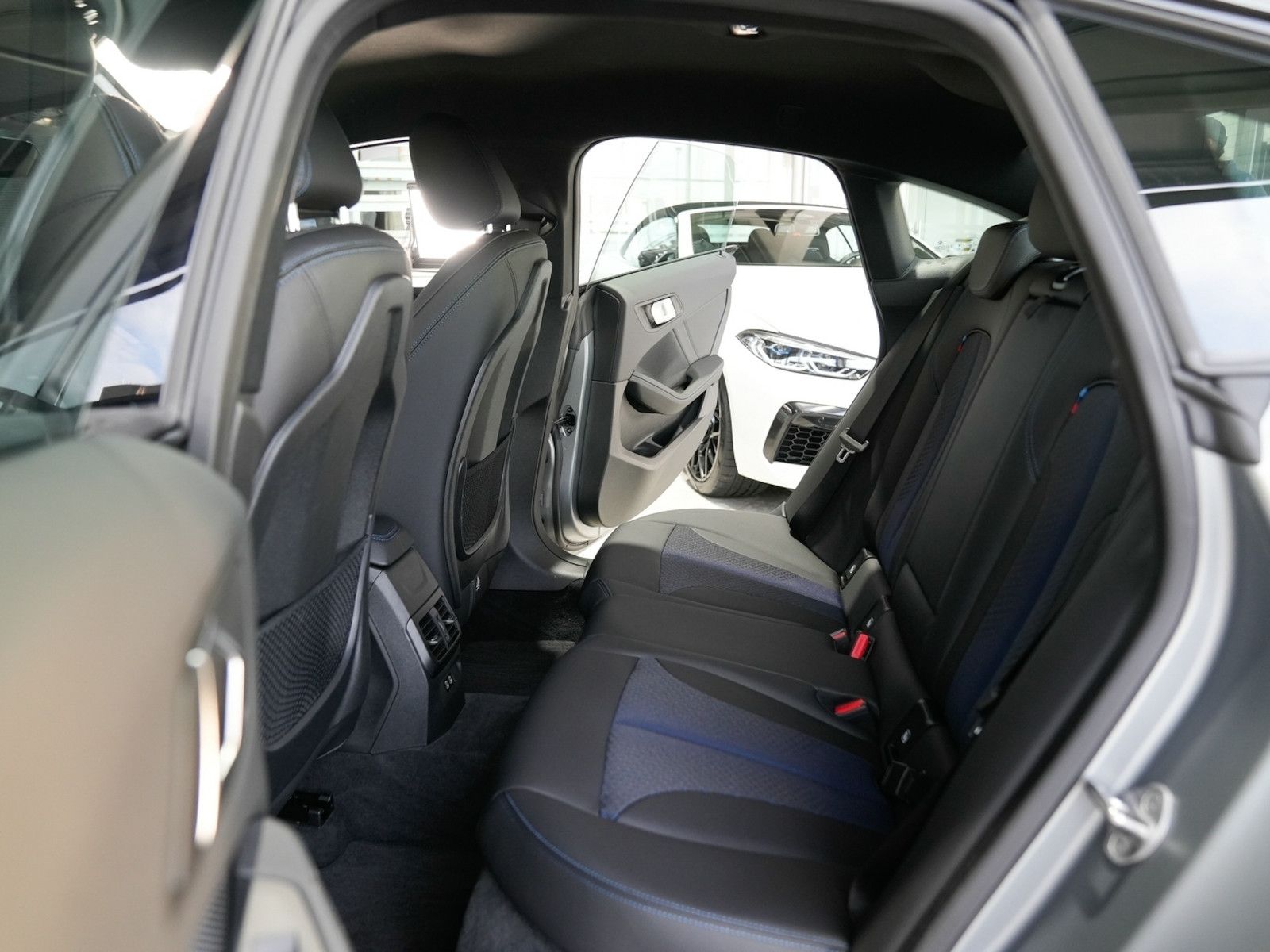 BMW 218 Gran Coupe i M Sport Kamera ACC Lenkradheiz. foto 21