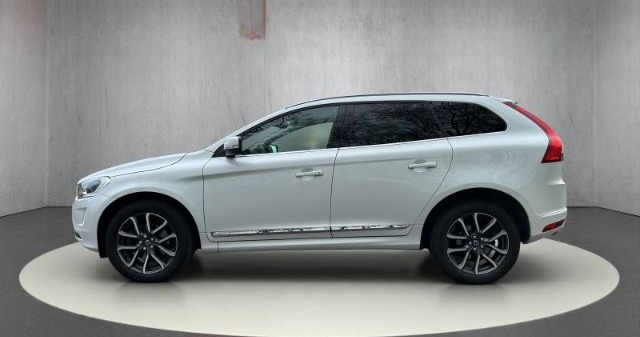 Volvo XC60 T5 Summum AWD/AHK/Leder/Sthzg/RFK/Xenon foto 2