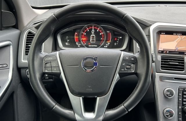 Volvo XC60 T5 Summum AWD/AHK/Leder/Sthzg/RFK/Xenon foto 10