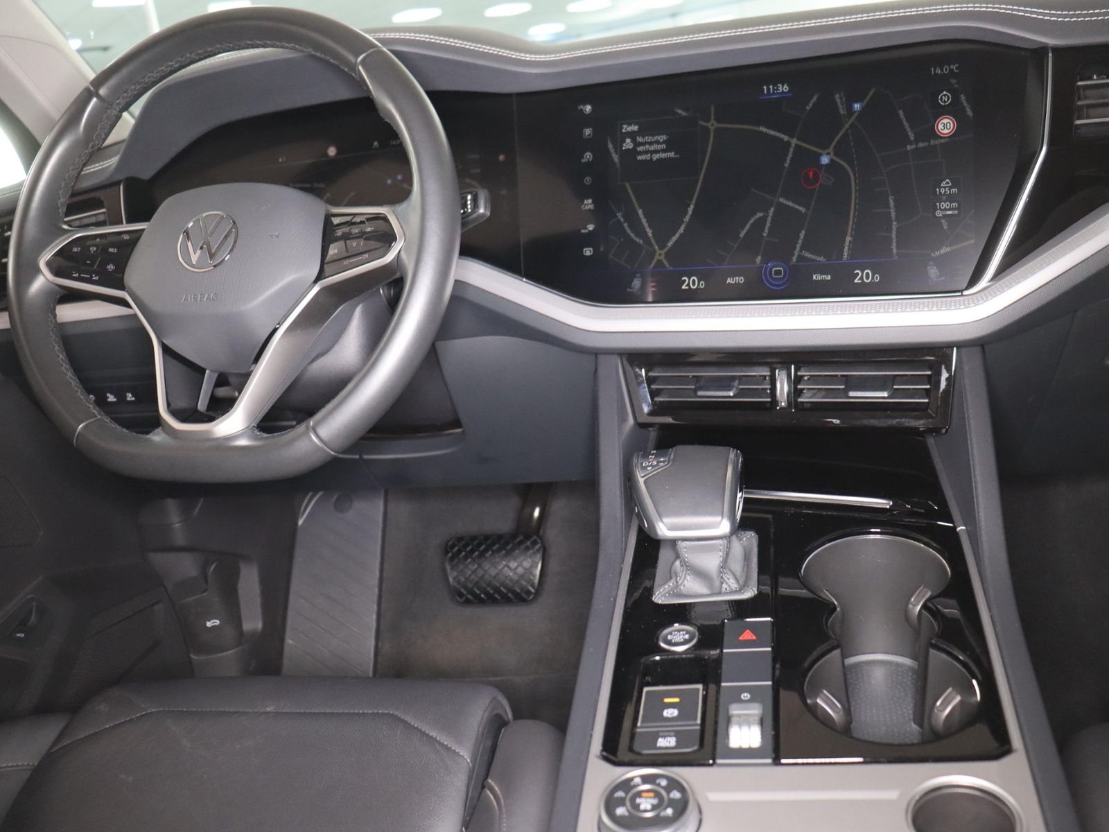 Volkswagen Touareg 3.0TDI 493,-ohne Anzahlung Navi AHK App- foto 8