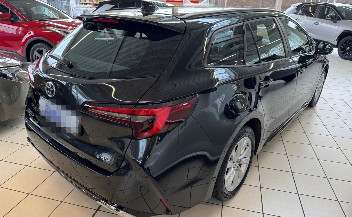 Toyota Corolla Touring Sports Hybrid Team DK Sitzheizun foto 3