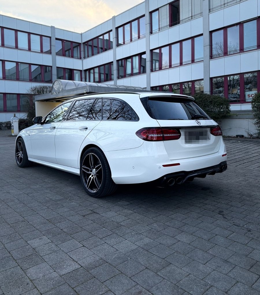 Mercedes-Benz E 53 AMG E  4Matic+ Hybrid foto 7