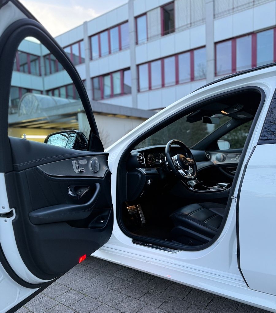 Mercedes-Benz E 53 AMG E  4Matic+ Hybrid foto 10