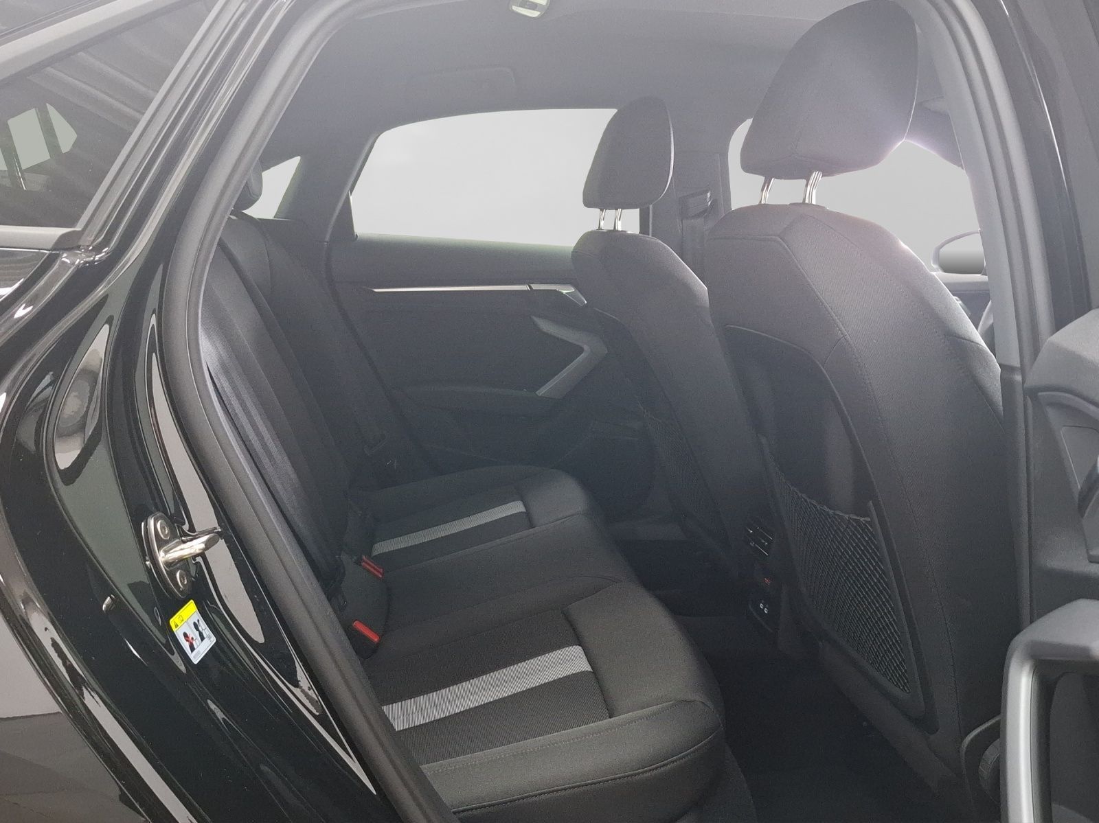 Audi A3 Limo 35 TDI S LINE NAVI+ KAMERA SITZHZG foto 6