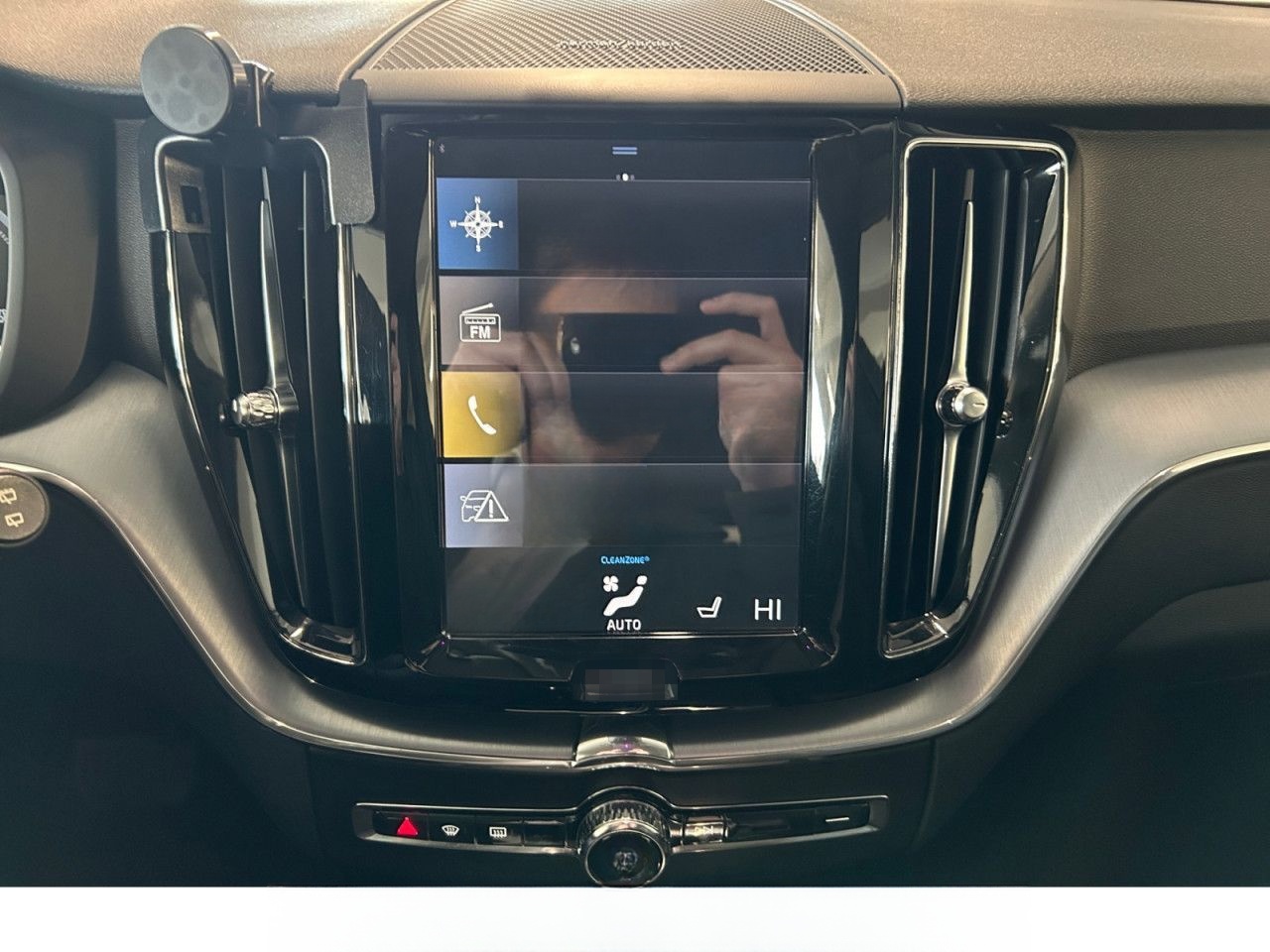 Volvo XC60 D4 AWD Momentum 360° ACC BLIS H/K Allrad foto 13