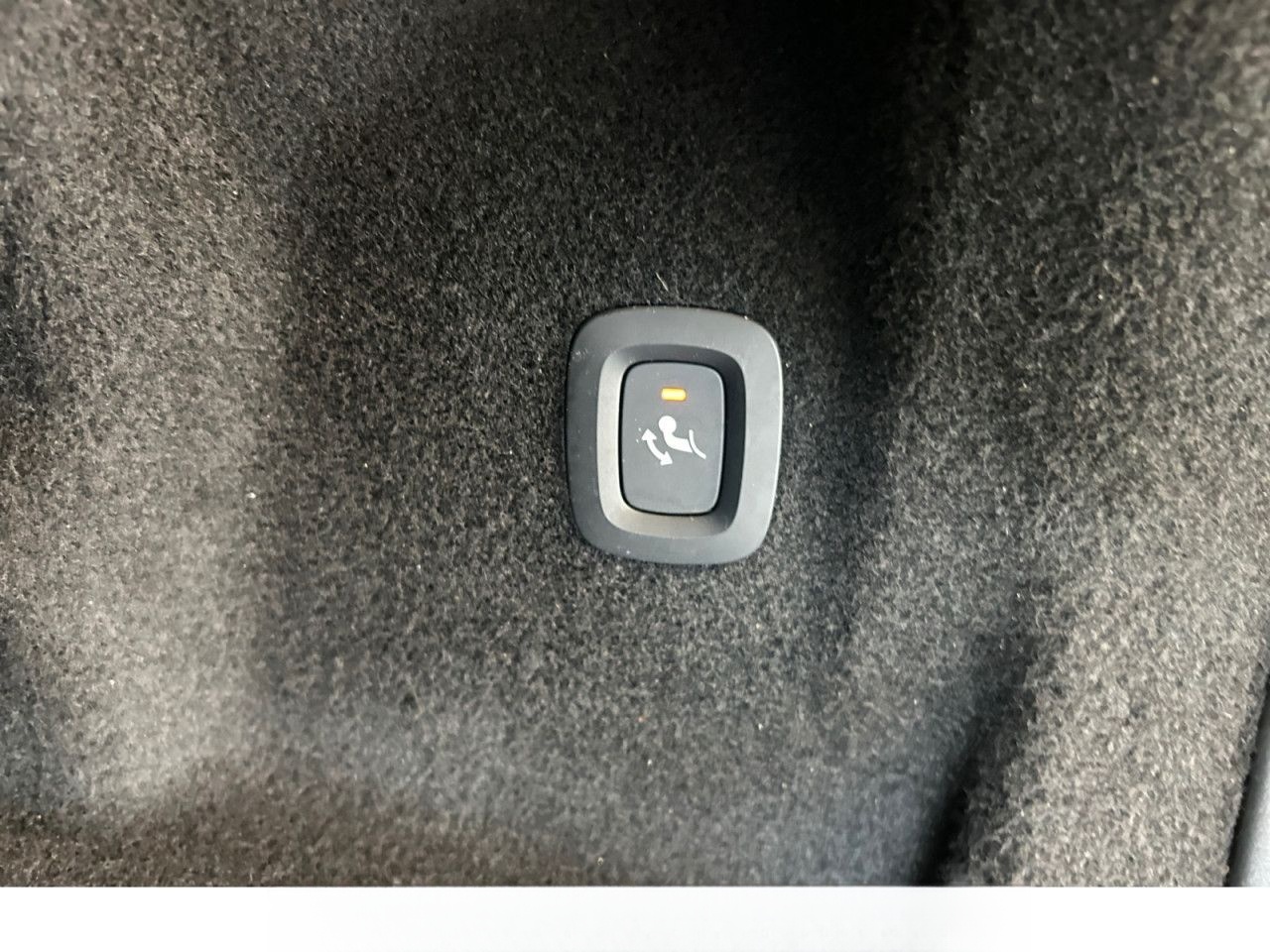 Volvo XC60 D4 AWD Momentum 360° ACC BLIS H/K Allrad foto 18