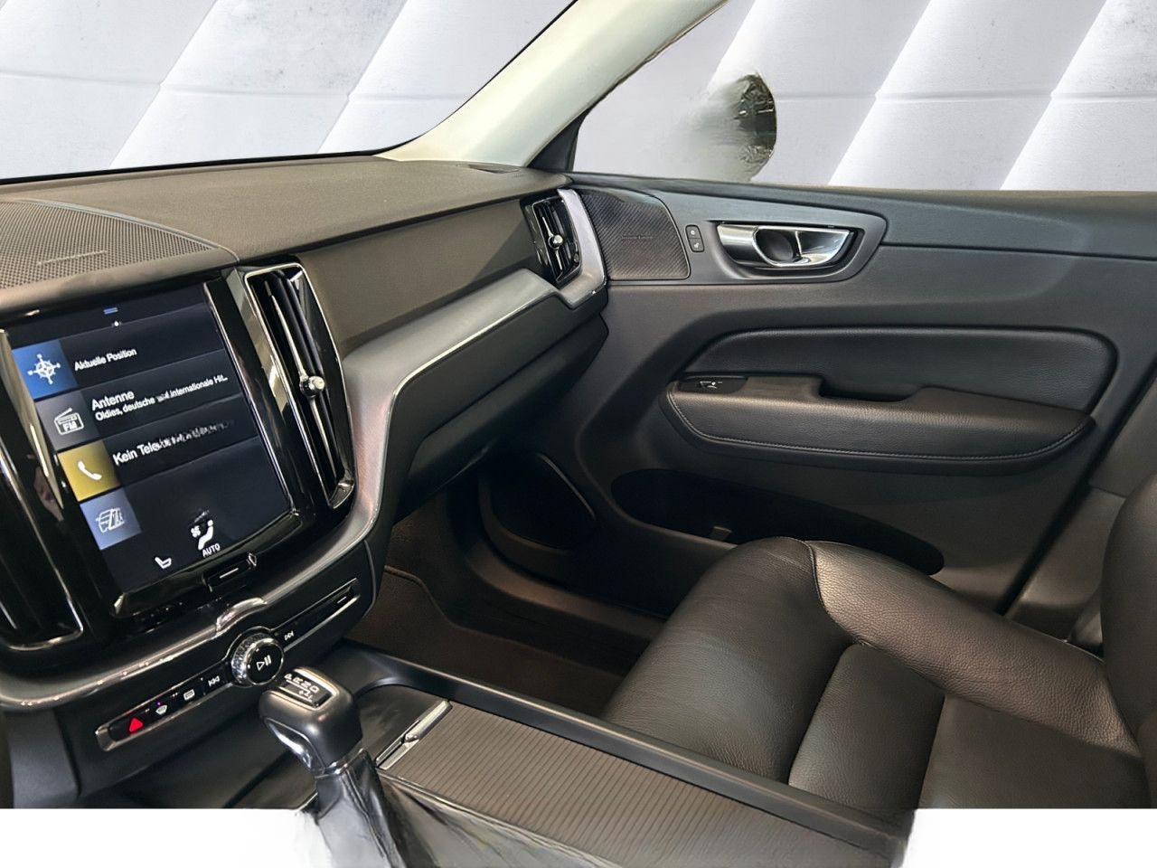 Volvo XC60 D4 AWD Momentum 360° ACC BLIS H/K Allrad foto 20