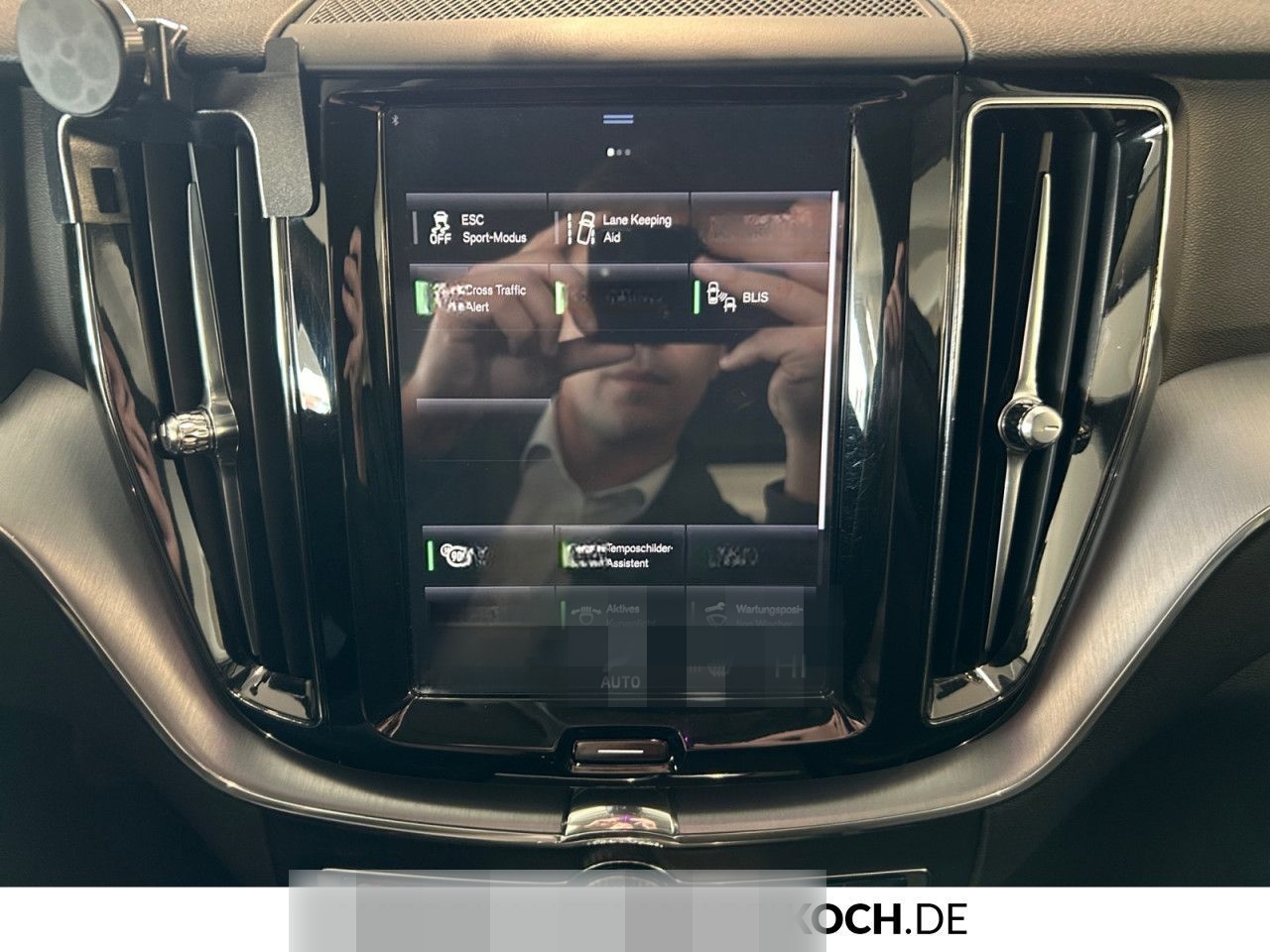 Volvo XC60 D4 AWD Momentum 360° ACC BLIS H/K Allrad foto 24