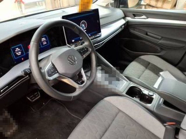 Volkswagen Golf 8 GOAL 1.5 eTSI DSG LED+ IDA KAM AHK TRAVEL foto 3