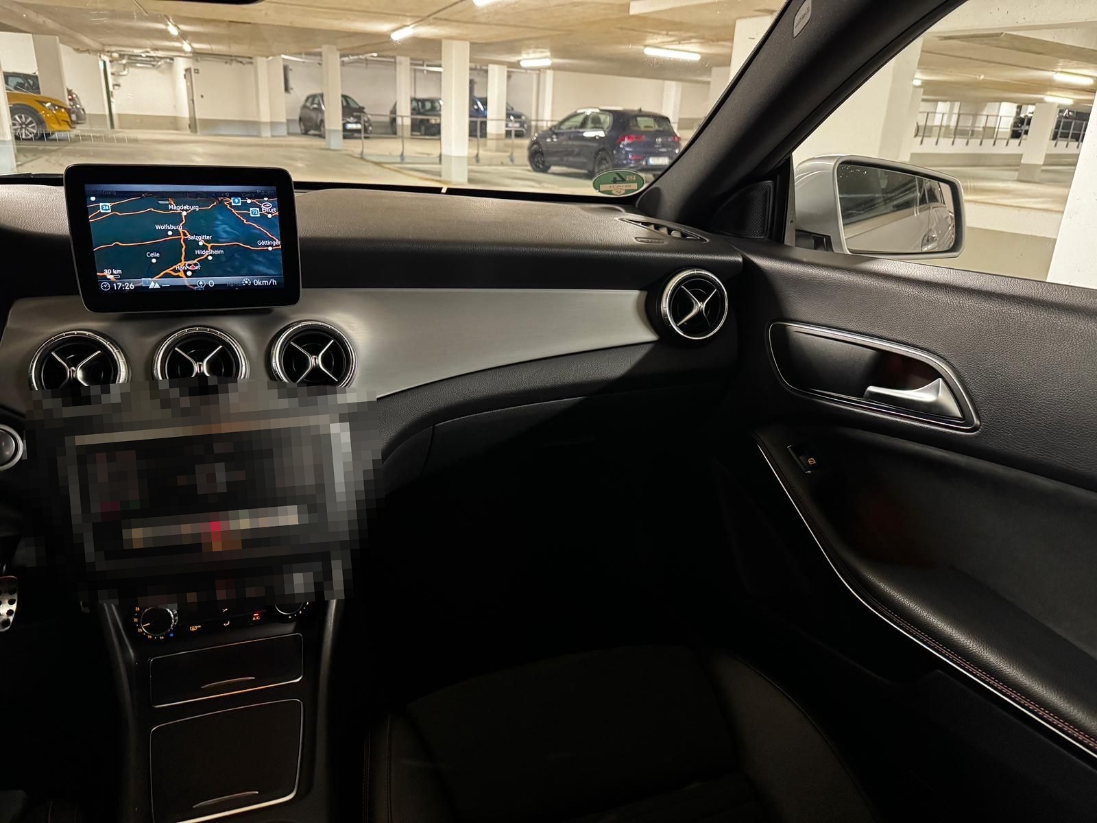 Mercedes-Benz CLA 180 AMG Line Automatik LED Navi Keyless Go foto 13