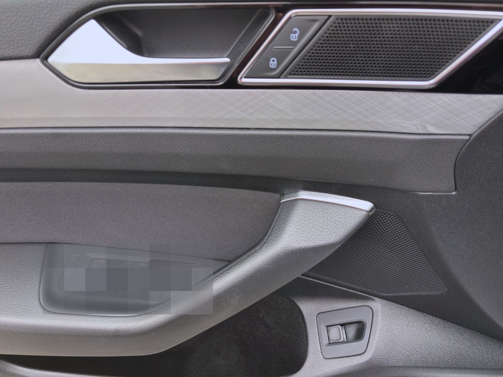 Volkswagen Passat Variant 2.0 TDI DSG BUSINESS AHK KAMERA N foto 10