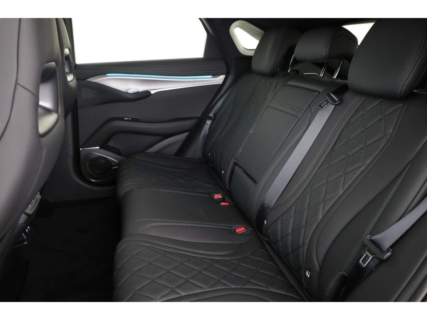 BYD SEALION 7 Comfort LP: 50.799,- Pano/ 360° Kamera foto 12