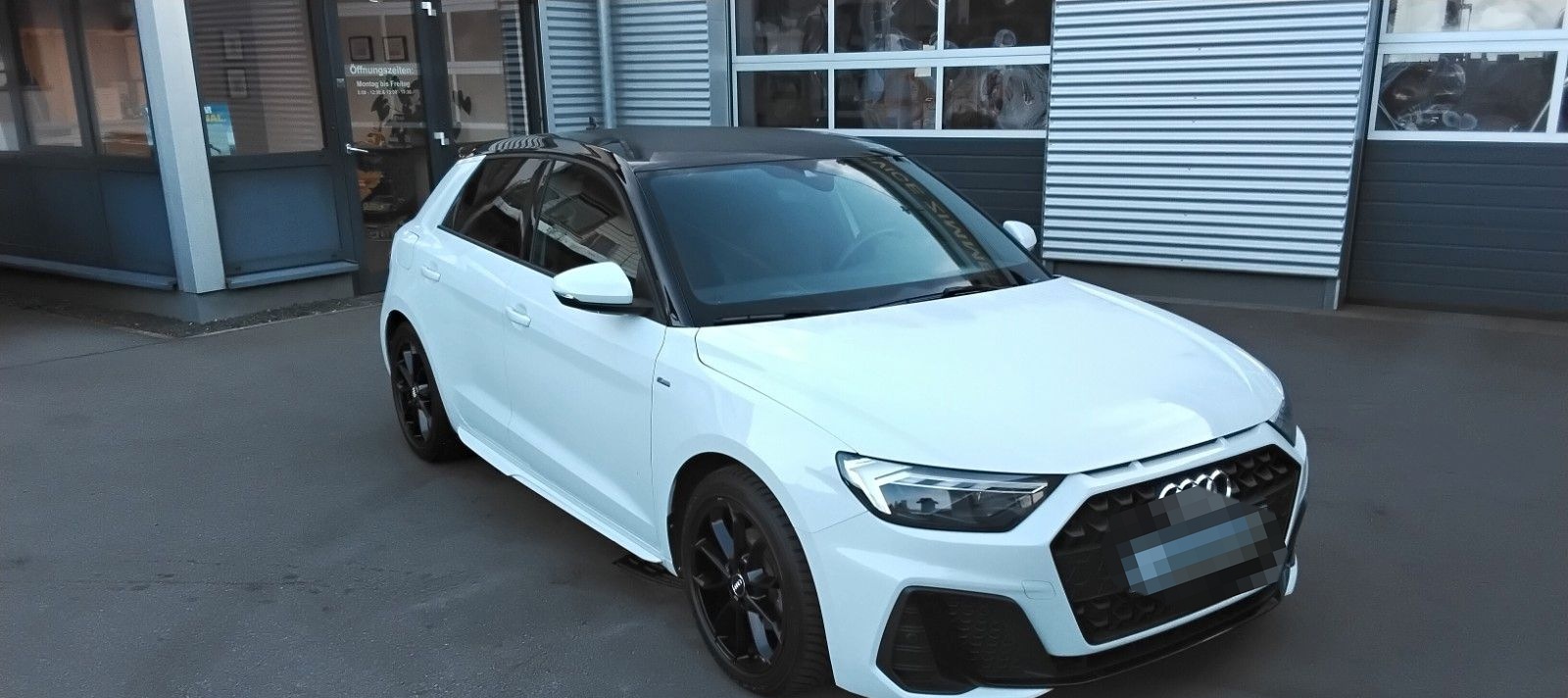 Audi A1 Sportback 30 TFSI S line foto 2
