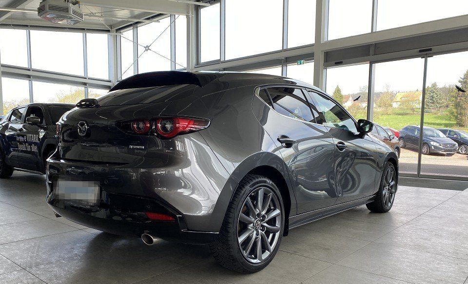 Mazda 3 2.5 Exclusive-Line Matrx, Bose, 360° foto 2