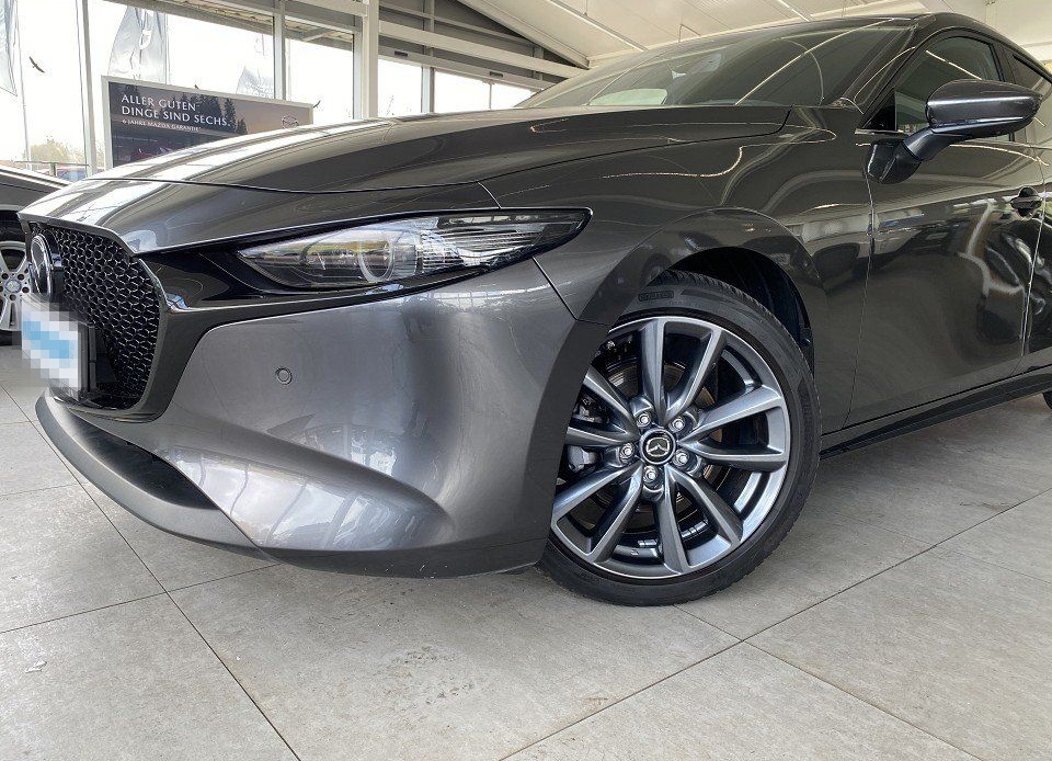 Mazda 3 2.5 Exclusive-Line Matrx, Bose, 360° foto 4