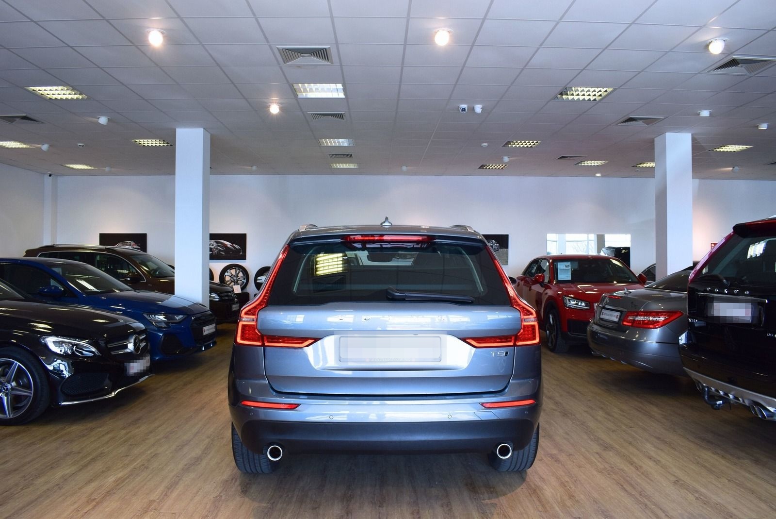 Volvo XC60 T5 AWD/NAVI/LEDER/TOTW./AHK/KAMERA/CARPLAY foto 21