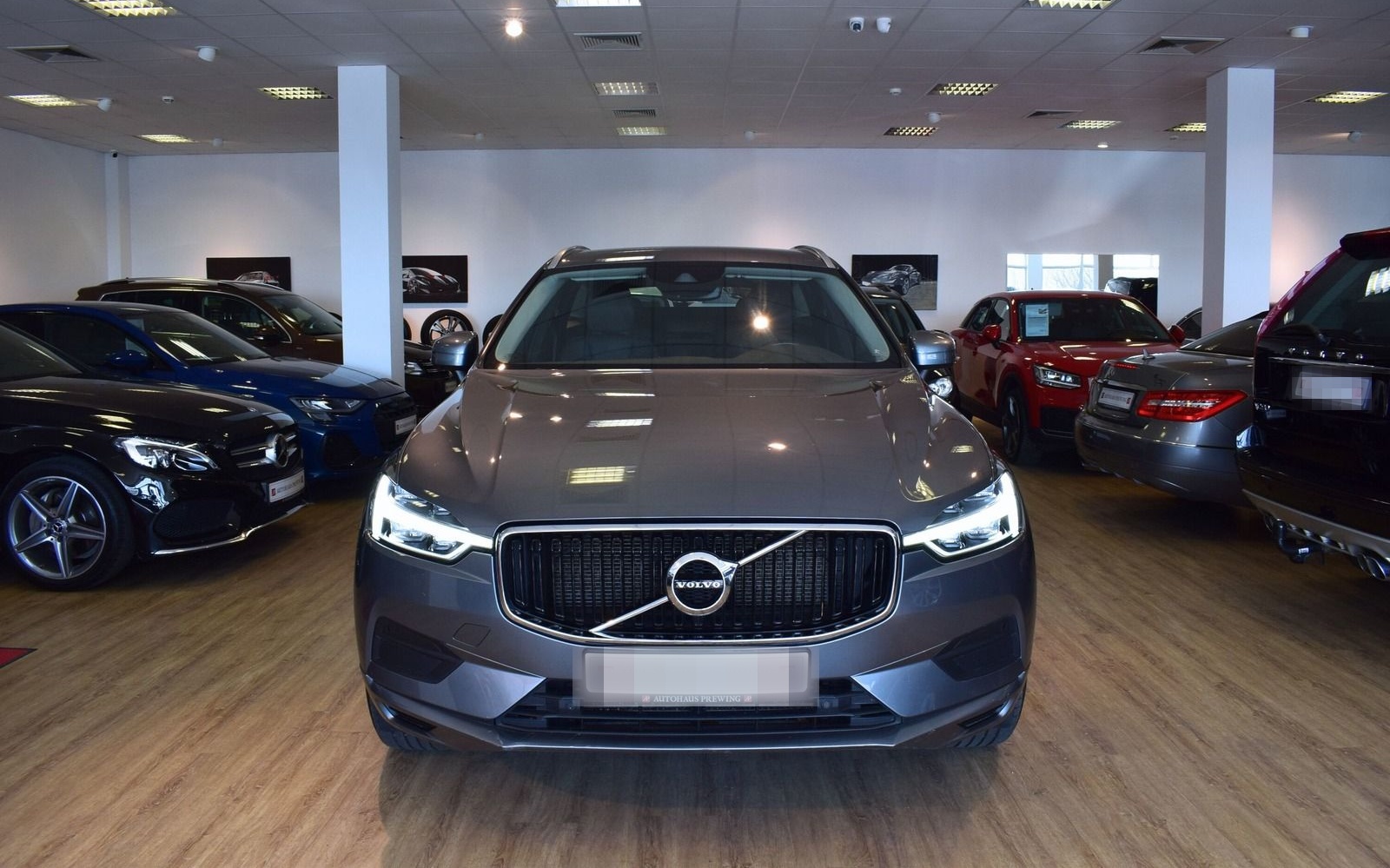 Volvo XC60 T5 AWD/NAVI/LEDER/TOTW./AHK/KAMERA/CARPLAY foto 6