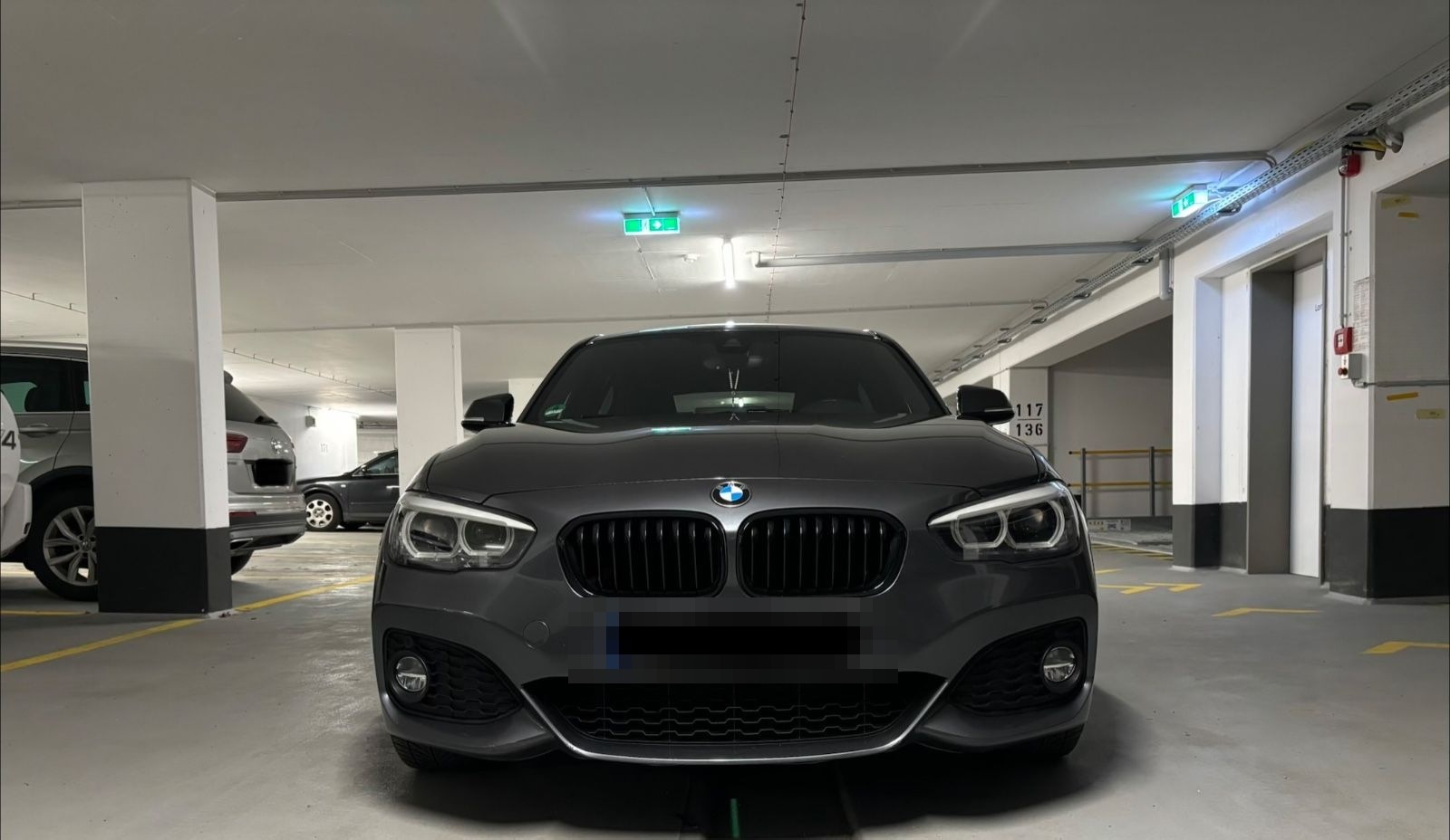 BMW 120i Edition M Sport Shadow A Edition M Spor... foto 2