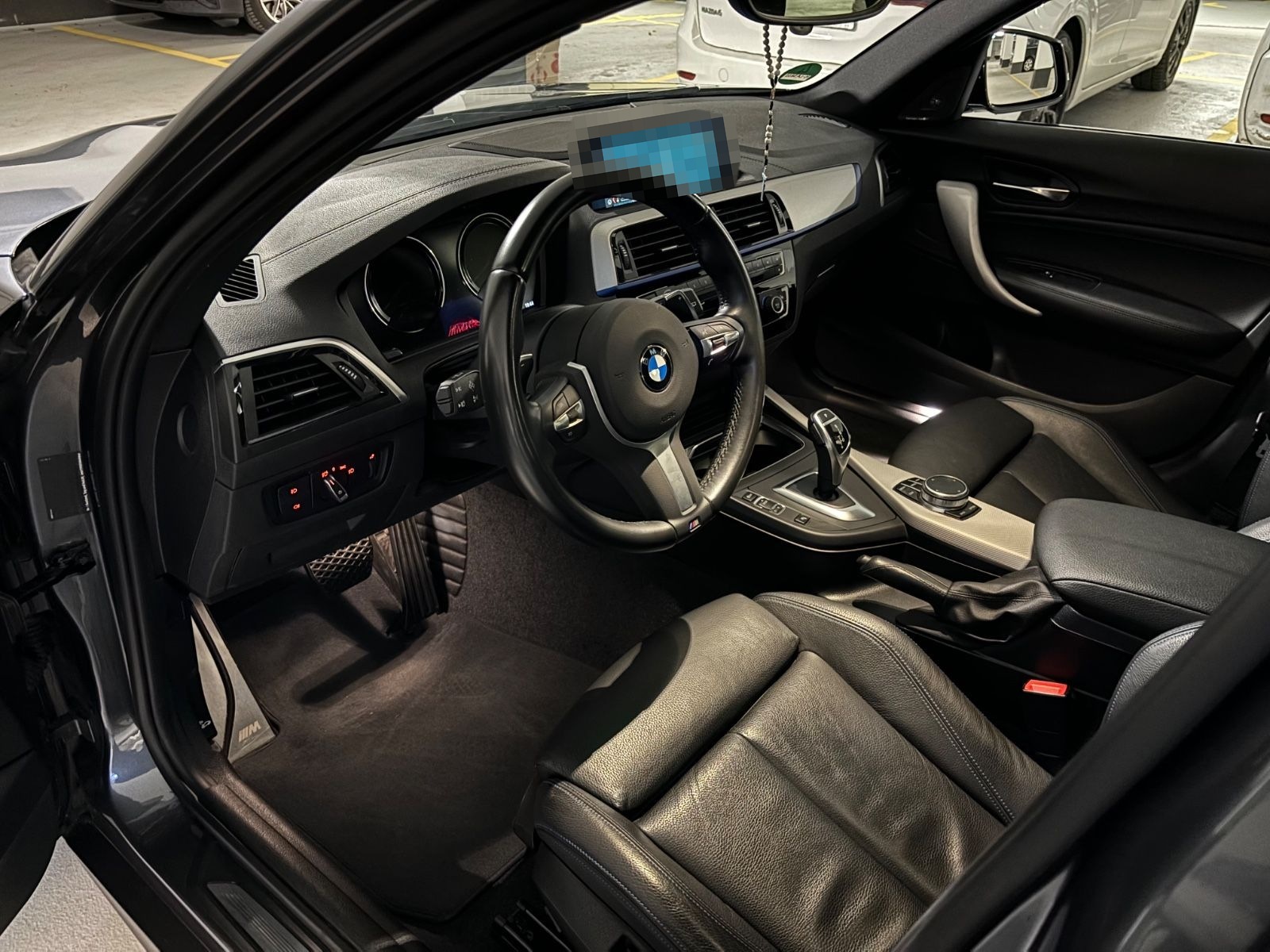 BMW 120i Edition M Sport Shadow A Edition M Spor... foto 6