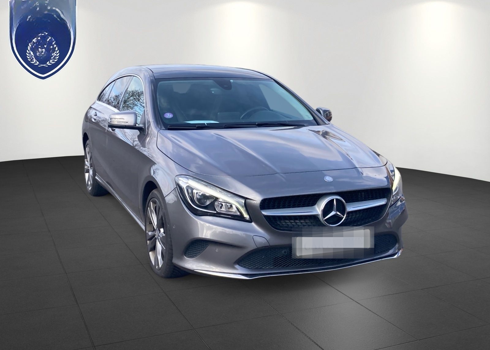 Mercedes-Benz CLA 220 Shooting Brake Urban 4Matic foto 2