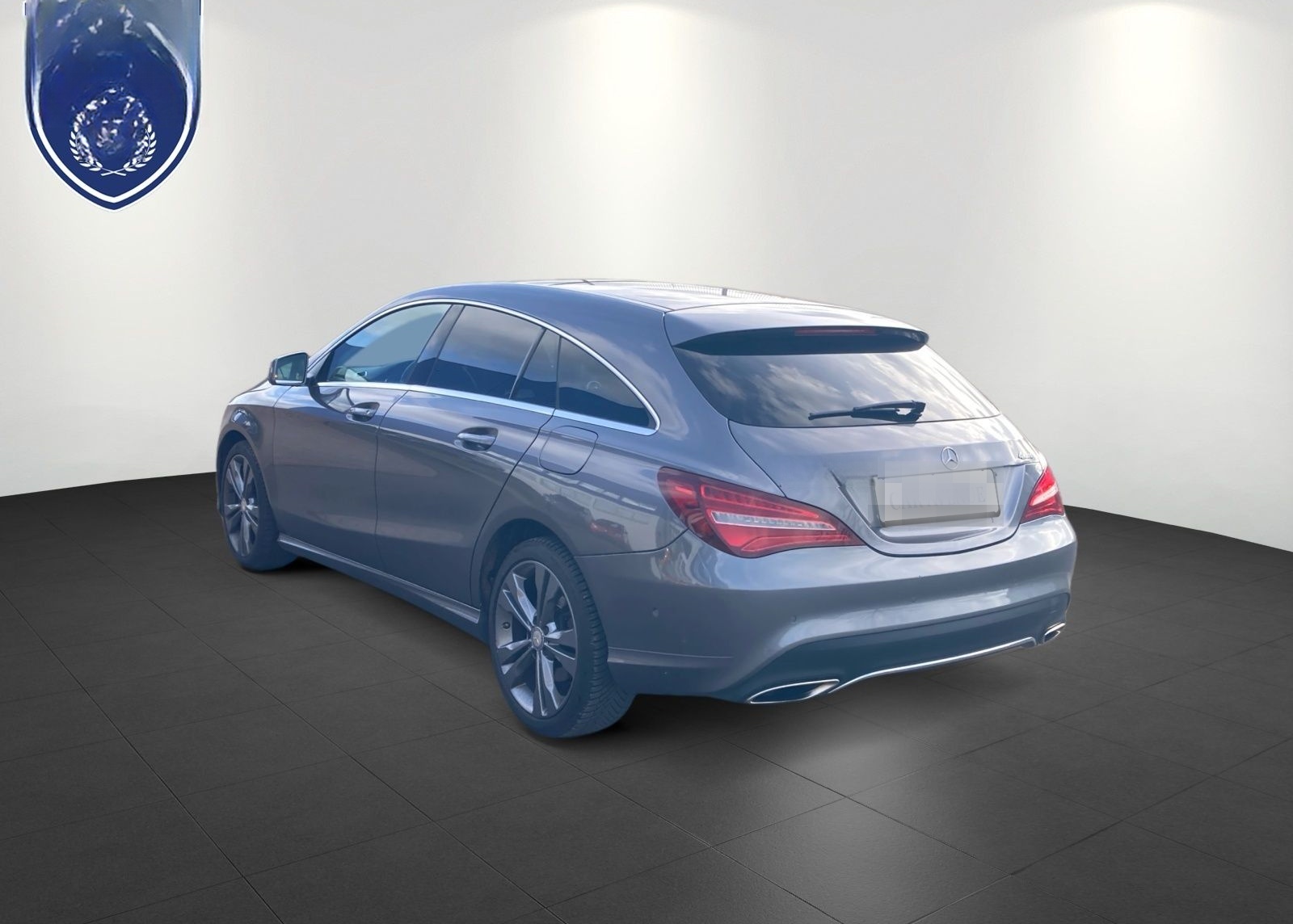 Mercedes-Benz CLA 220 Shooting Brake Urban 4Matic foto 4
