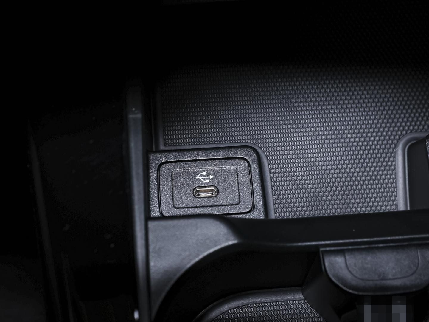 Mercedes-Benz CLA 200 Rückfahrkamera Sitzheizung Ambiente LED foto 12
