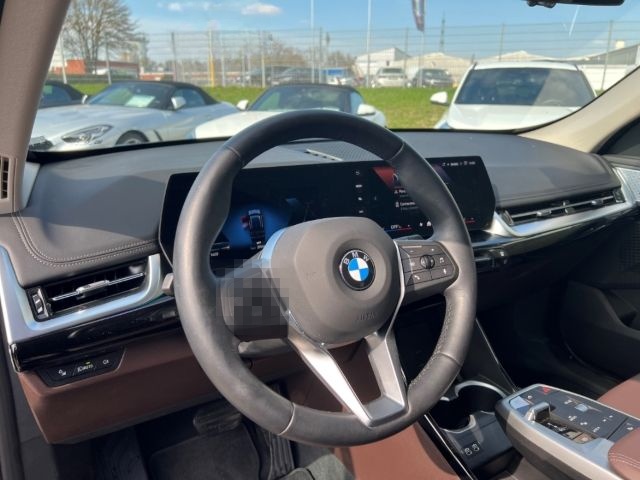 BMW X1 sDrive20d xLine 18'' el.Aktiv/Sportsitze H/K  foto 11
