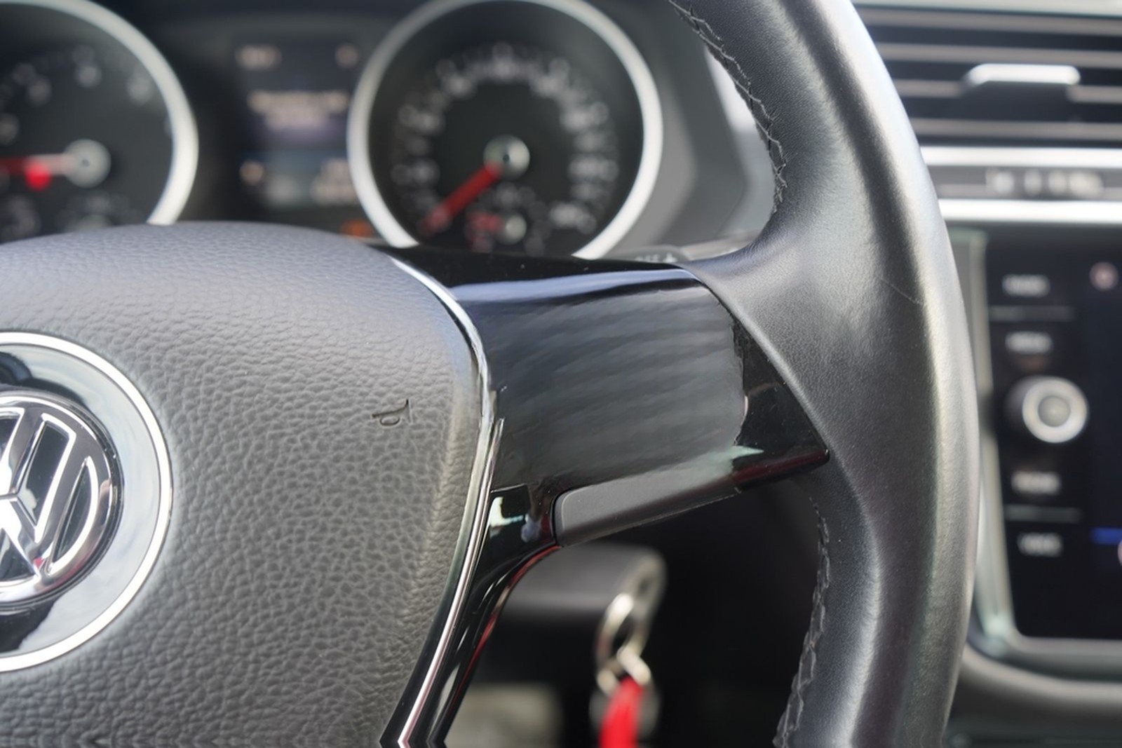 Volkswagen Tiguan 1.5 TSI DSG Join LED Navi ACC Sitzheizung foto 23