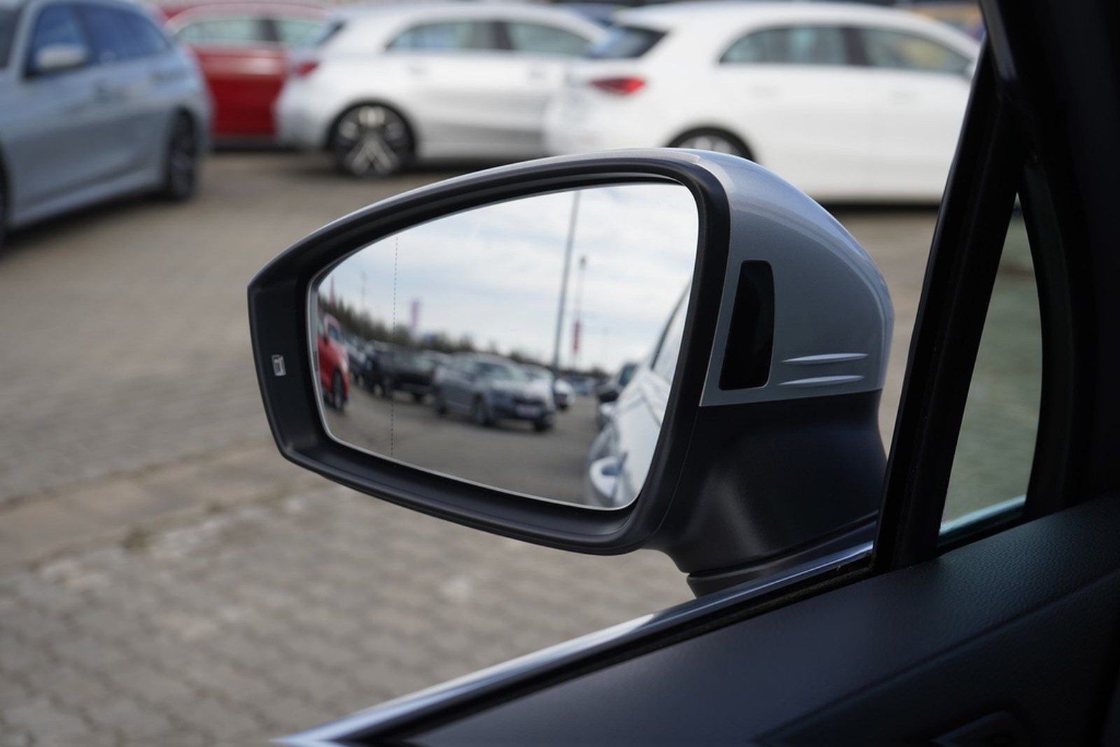 Volkswagen Tiguan 1.5 TSI DSG Join LED Navi ACC Sitzheizung foto 27